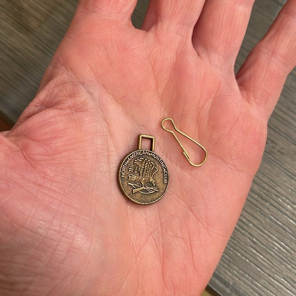 VTG North American Hunting Club Zipper Pull, Watch Fob, Key Fob, Charm, Zippull - Picture 10 of 11